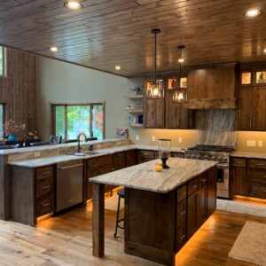Home/Cabins Svg+xml,%3Csvg%20xmlns%3D%22http%3A%2F%2Fwww.w3